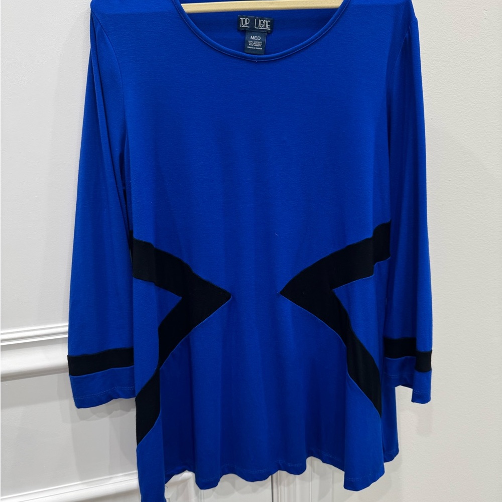 Top Ligne Women's Royal Blue and Black Long Sleeve Tee